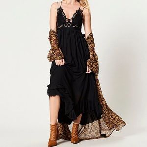 CROCET DETAIL FREE PEOPLE MIDI DRESS